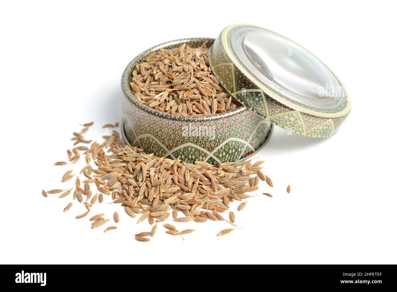 Anis, Pimpinella anisum, également appelé anis ou rarement anix. Isolé sur fond blanc Banque D'Images