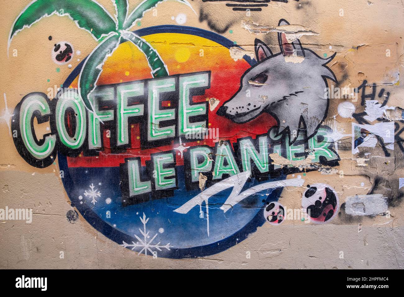 Graffiti dans les rues du Panier Marseille France Banque D'Images
