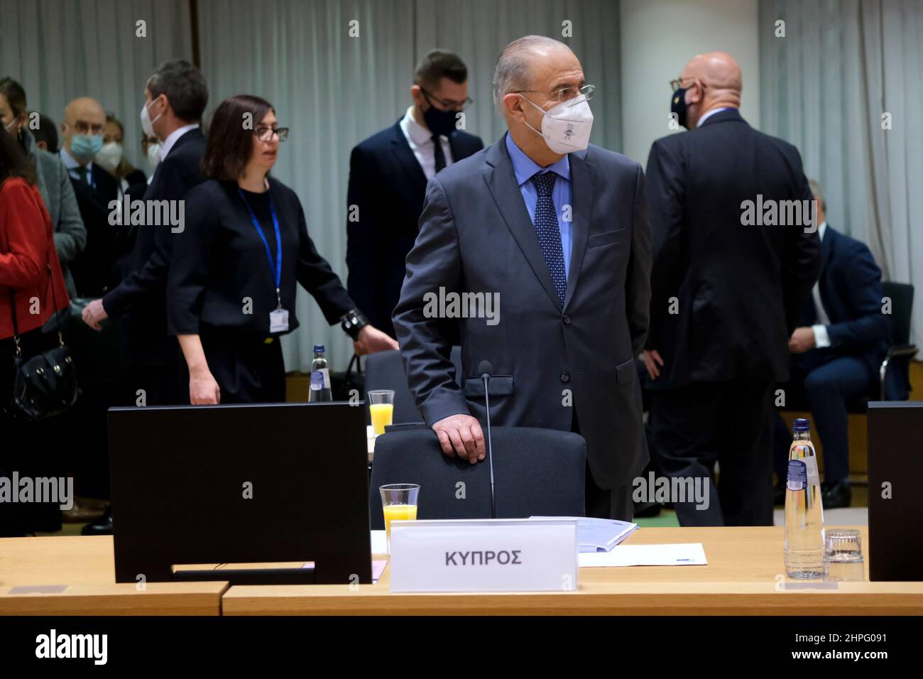 Bruxelles, Belgique. 21st févr. 2022. Le ministre chypriote Ioannis Kasoulidis pour un Conseil des affaires étrangères arrive pour la réunion au siège de l'UE à Bruxelles, en Belgique, le 21 février 2022. Crédit: ALEXANDROS MICHAILIDIS/Alamy Live News Banque D'Images