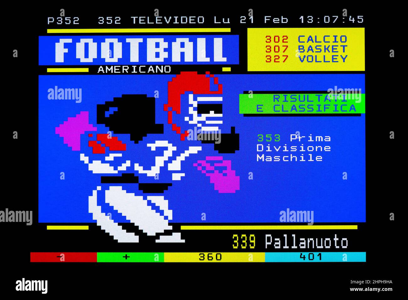 INDICE DE sport DU TÉLÉTEXTE American football. Televideo RAI, émission publique italienne. Photo originale avec écran graphique simple d'un vintage Banque D'Images