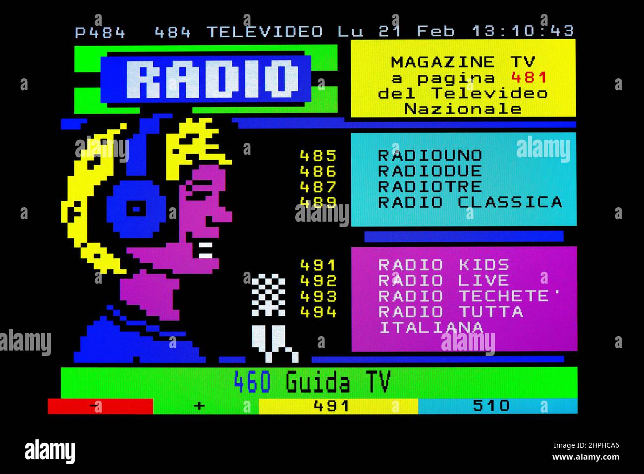 Index TÉLÉTEXTE des émissions de radio. Televideo RAI, émission publique italienne. Photo originale avec écran graphique simple d'un téléviseur d'époque Banque D'Images