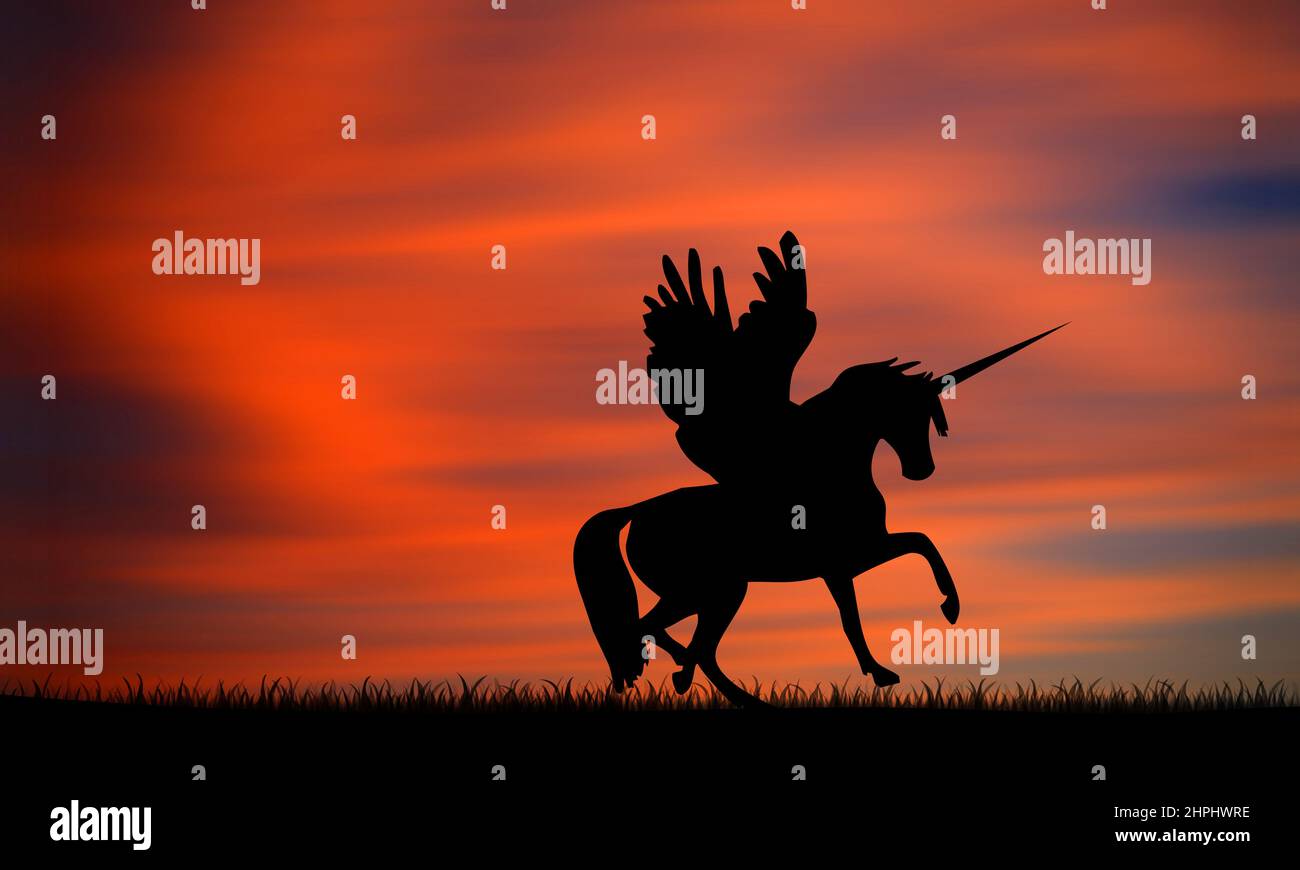 UNICORN Jumping sur Sky Sunset. Silhouette de cheval avec ailes et corne Pegasus Banque D'Images