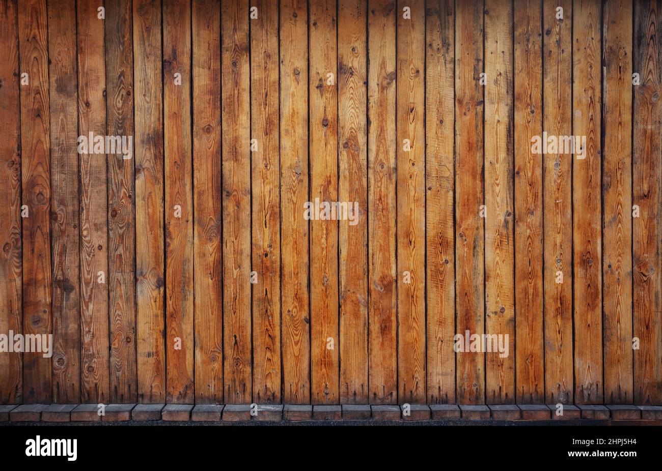 Fragment de l'image de l'ancien mur brun en bois Banque D'Images