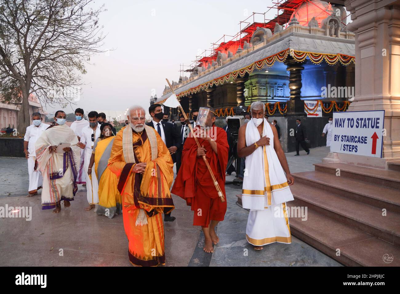 Ramanuja Statue of Egalité Dedicace, Chinna Jeeyar Swamy avec Narendra Modi, Hyderabad, Telengana, Inde Banque D'Images