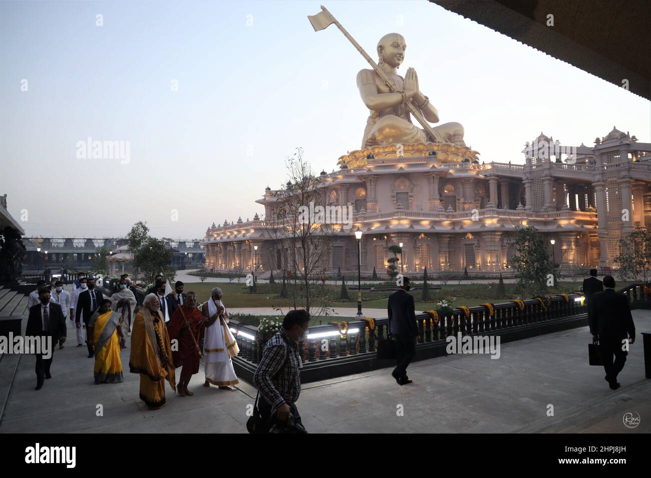 Ramanuja Statue of Egalité Dedicace, Chinna Jeeyar Swamy avec Narendra Modi, Hyderabad, Telengana, Inde Banque D'Images