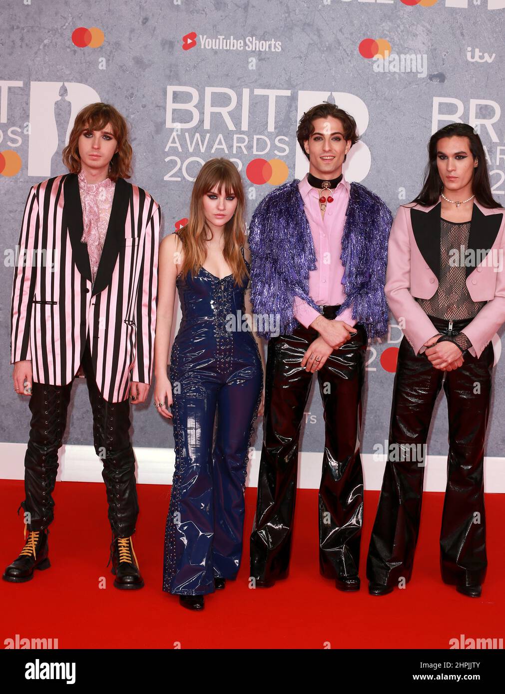 Maneskin arrive aux BRIT Awards 2022 à la O2 Arena le 8 février 2022 à Londres, en Angleterre. Banque D'Images