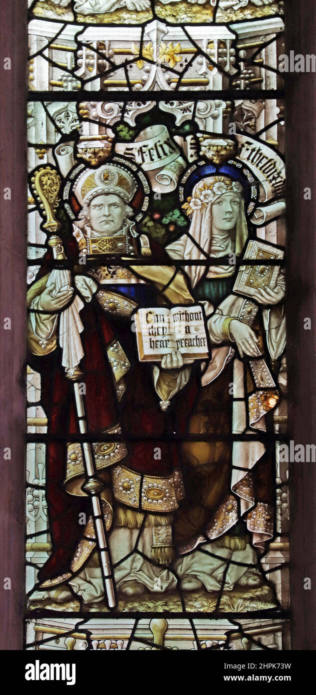 Vitraux de percy Bacon & Brothers représentant Saints Felix & Ethedreda, église Saint-Pierre et Saint-Paul, Watlington, Norfolk Banque D'Images
