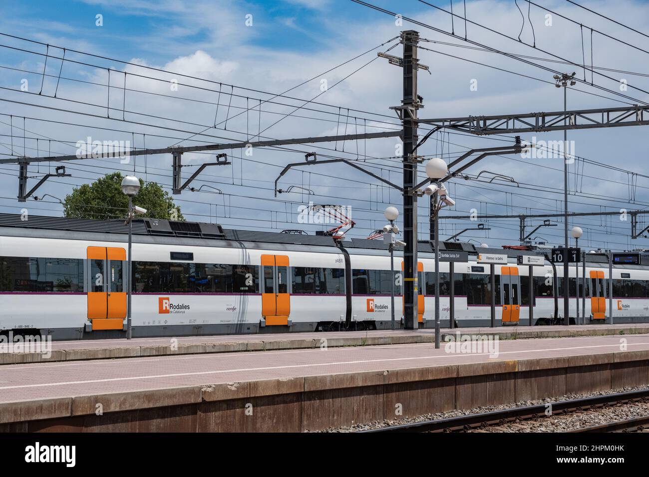 Train du réseau ferroviaire régional catalan.train de banlieue RENFE. Banque D'Images