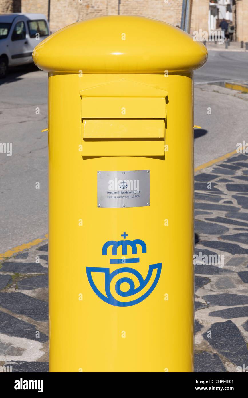 Boîte aux lettres de Correos, le service postal espagnol. Banque D'Images