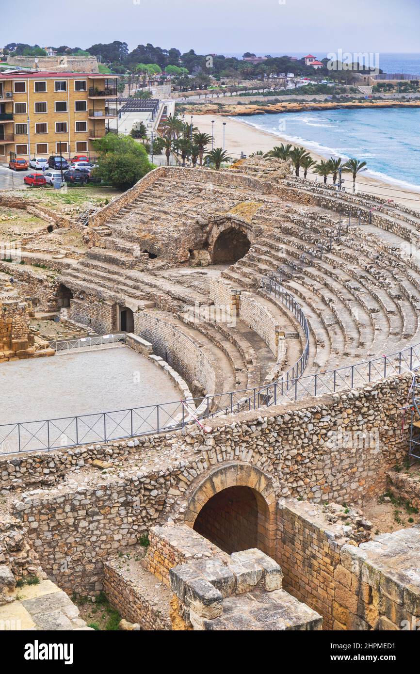 Amphithéâtre romain de 2nd siècles, Tarragone, province de Tarragone, Catalogne, Espagne. Il peut accueillir jusqu'à 15 000 spectateurs. L'ensemble archéologique Banque D'Images