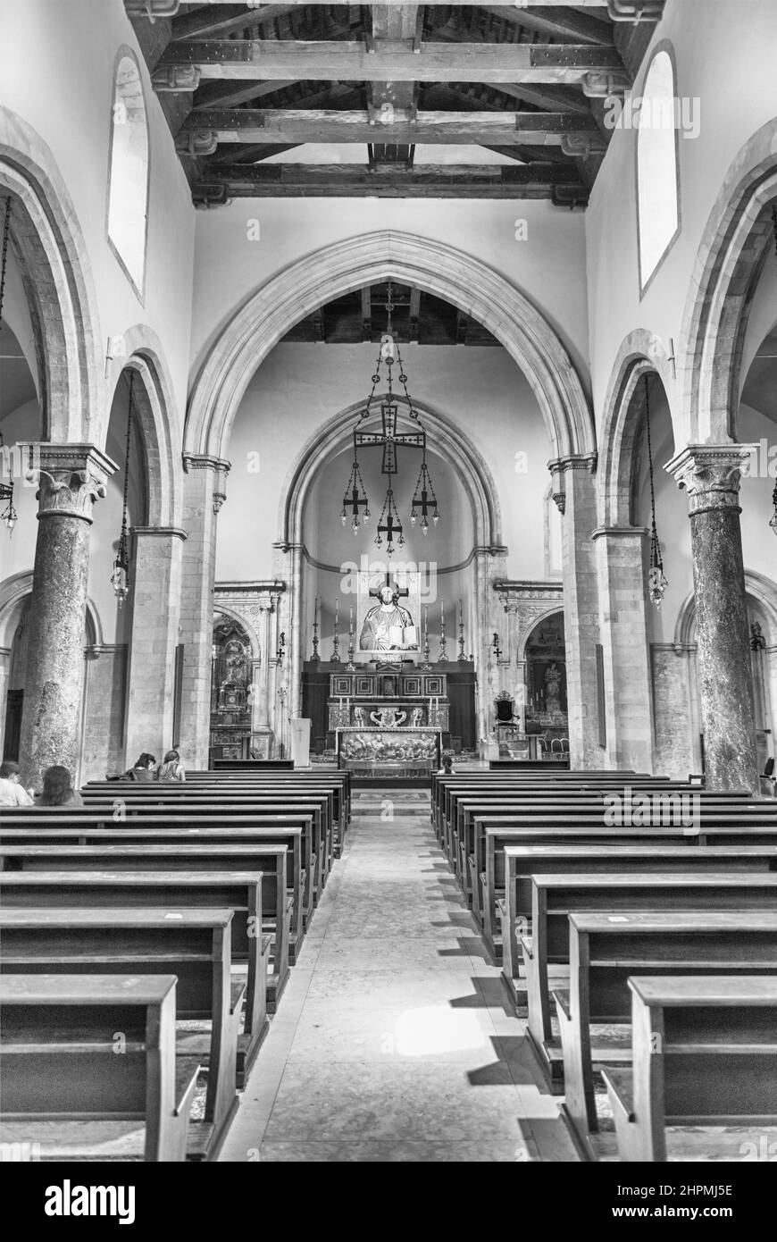 TAORMINA, ITALIE - 11 AOÛT 2021 : intérieur de la cathédrale de Taormina, Sicile, Italie. L'Église est dédiée à Saint-Nicolas et elle est l'une des Th Banque D'Images