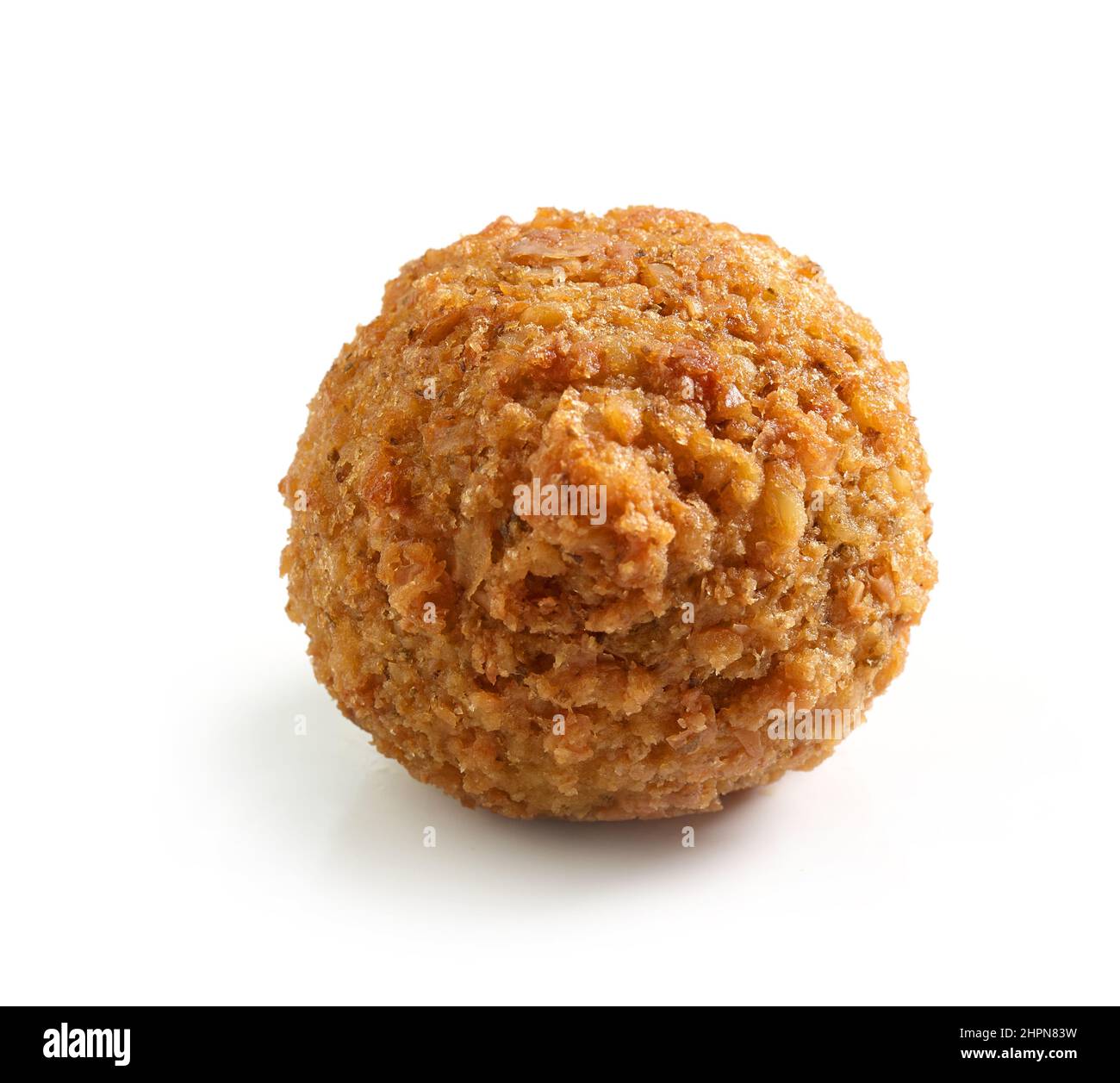 boule de falafel frite isolée sur fond blanc, halafel Banque D'Images