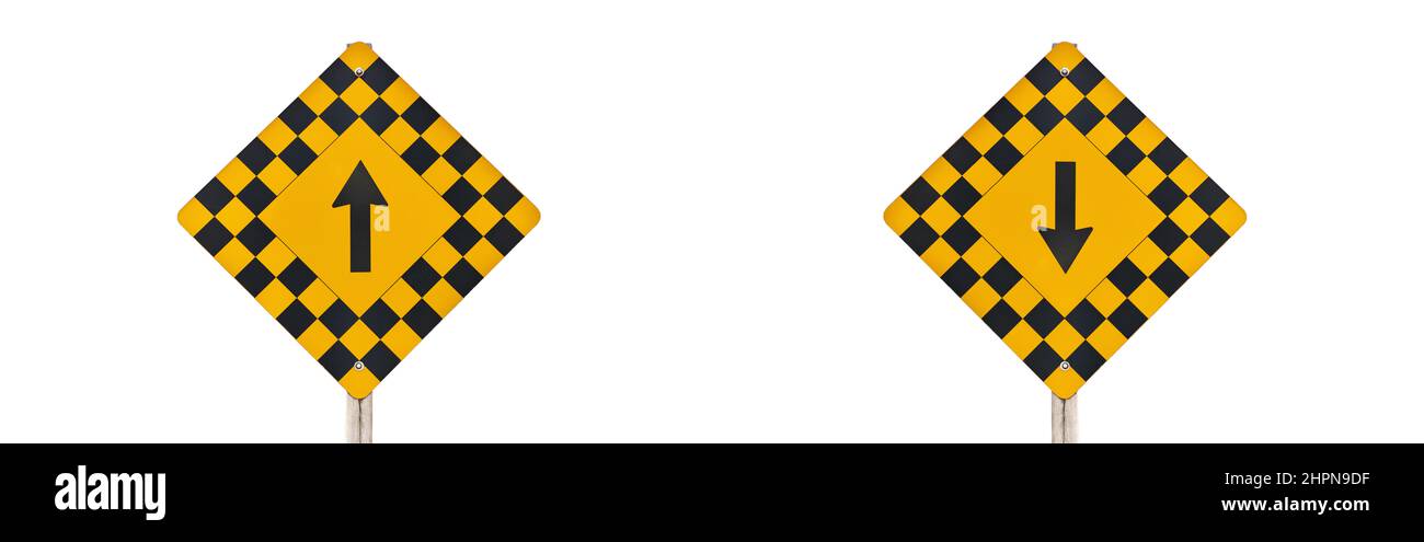 Panneaux de signalisation avec flèches de direction vers le haut et vers le bas de côté et isolés sur fond blanc Banque D'Images