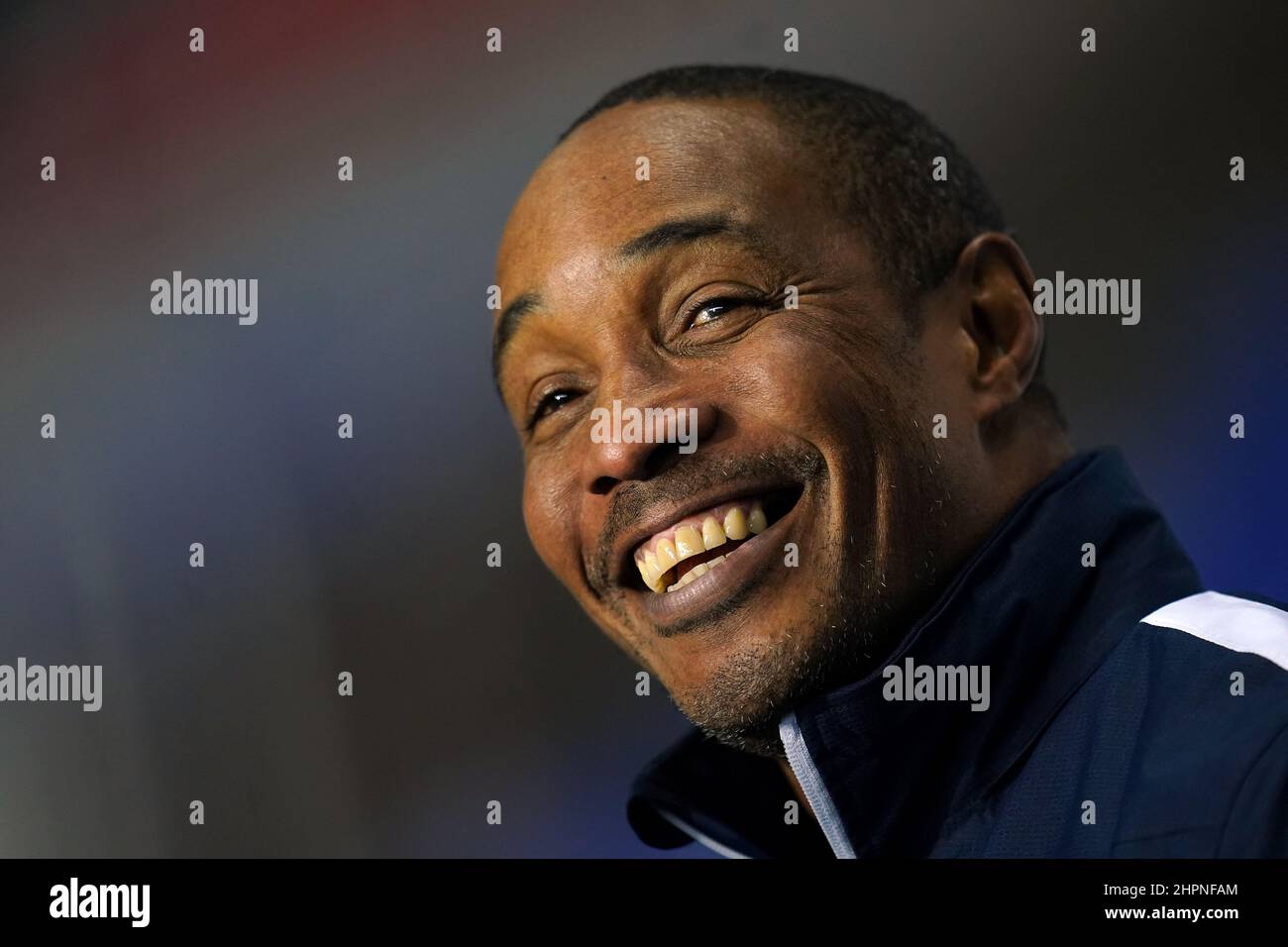 Paul Ince, directeur intérimaire de la lecture, est interviewé après le match du championnat Sky Bet au Select car Leasing Stadium, Reading. Date de la photo: Mardi 22 février 2022. Banque D'Images