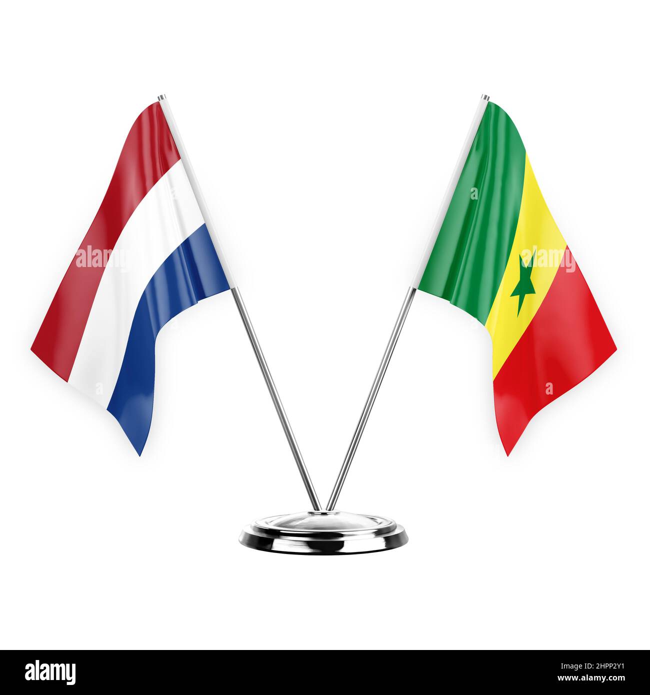 Deux drapeaux de table isolés sur fond blanc 3D illustration, pays-bas et sénégal Banque D'Images