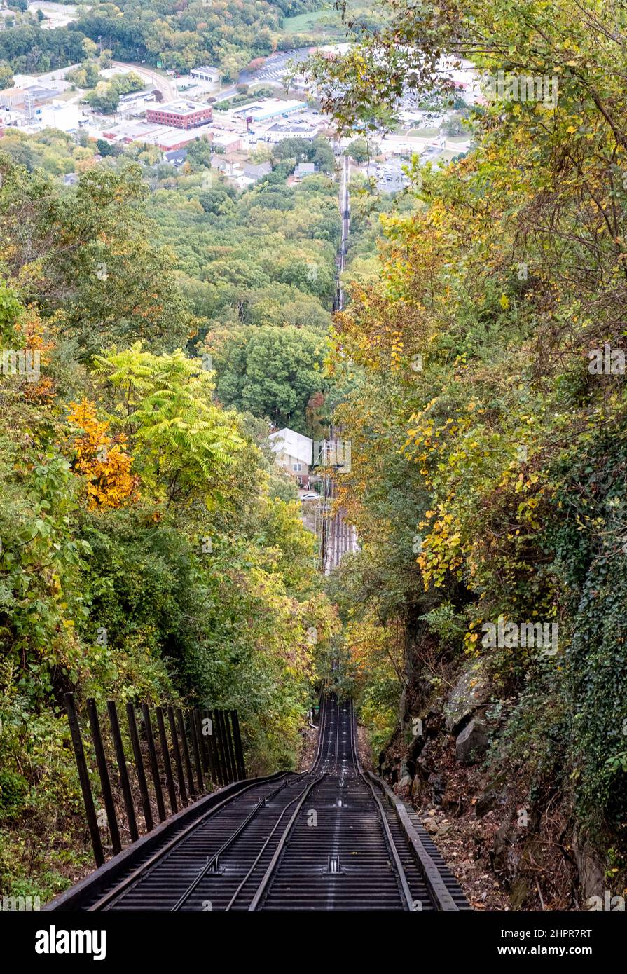 Le chemin de fer à pente funniculaire qui s'exécute sur le côté de Lookout Mountain, Chattanooga, Tennessee Banque D'Images