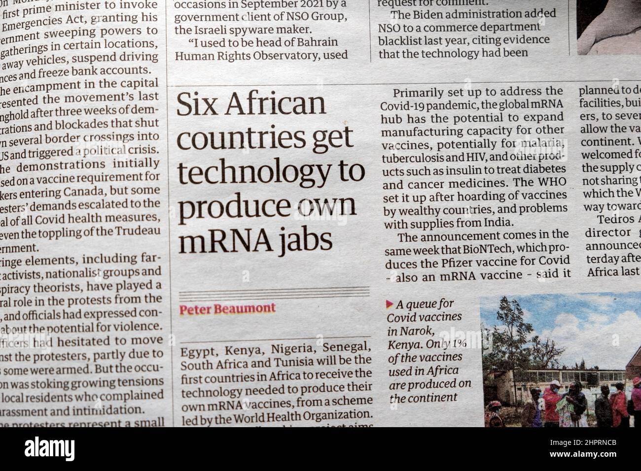 « Les pays africains de six obtiennent la technologie pour produire leurs propres mRNA jabs » Guardian journal titre Africa vaccin article clipping le 19 2022 février Royaume-Uni Banque D'Images