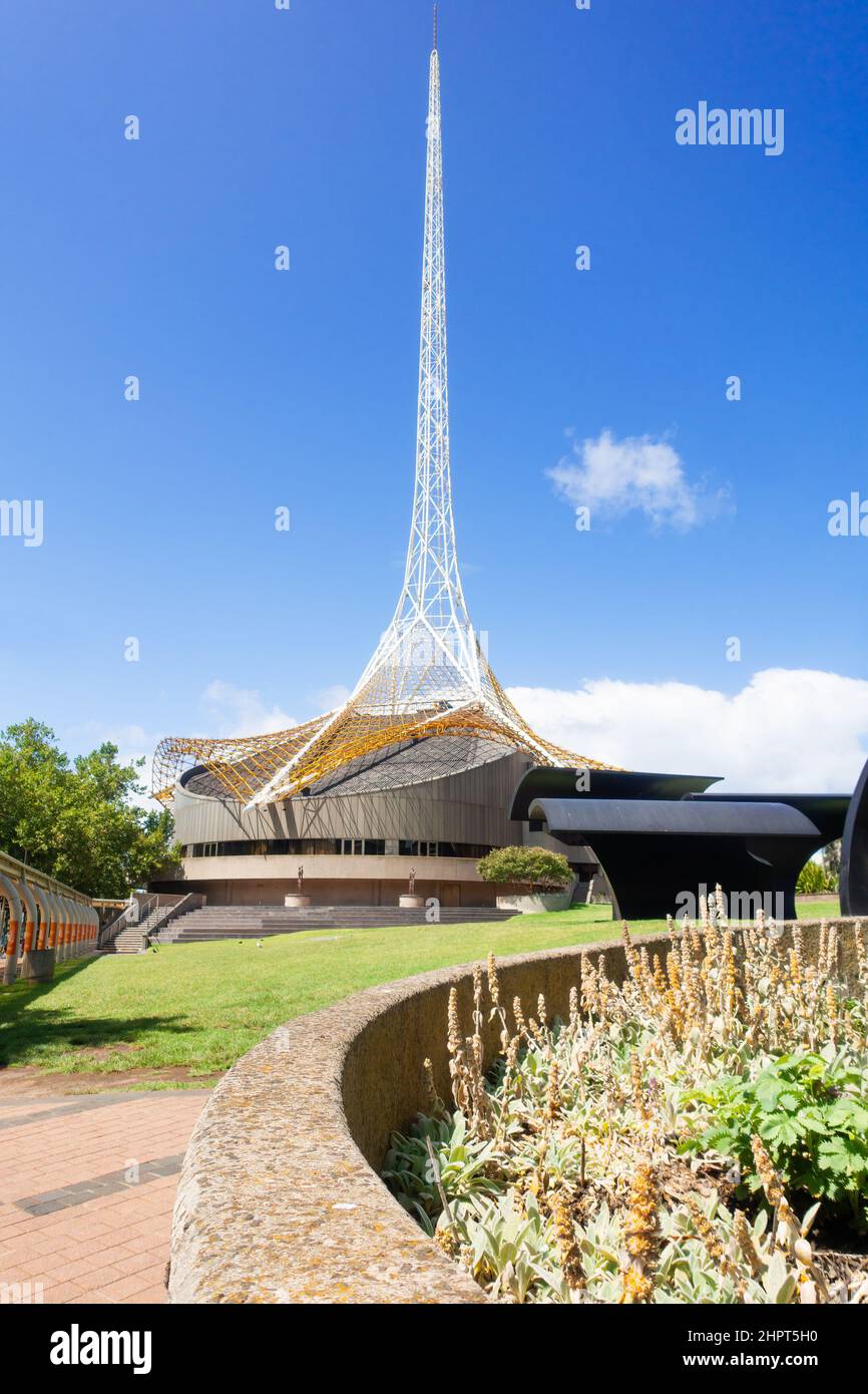Melbourne, Victoria, Australie - Arts Centre Melbourne Spire basé sur le design original de Roy Grounds Banque D'Images