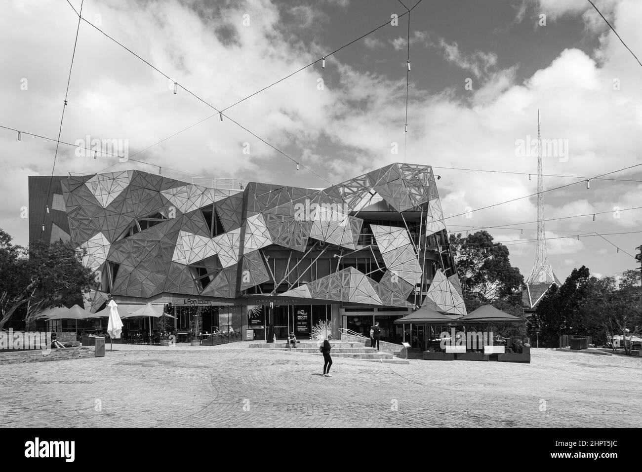 Melbourne, Victoria, Australie - Federation Square by Lab Architecture Studio avec Bates Smart Banque D'Images