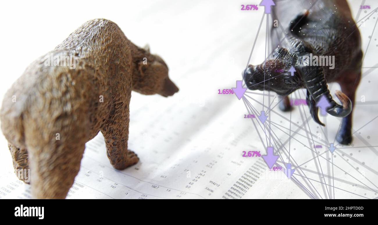 Image du traitement de données financières sur des figurines animales Banque D'Images