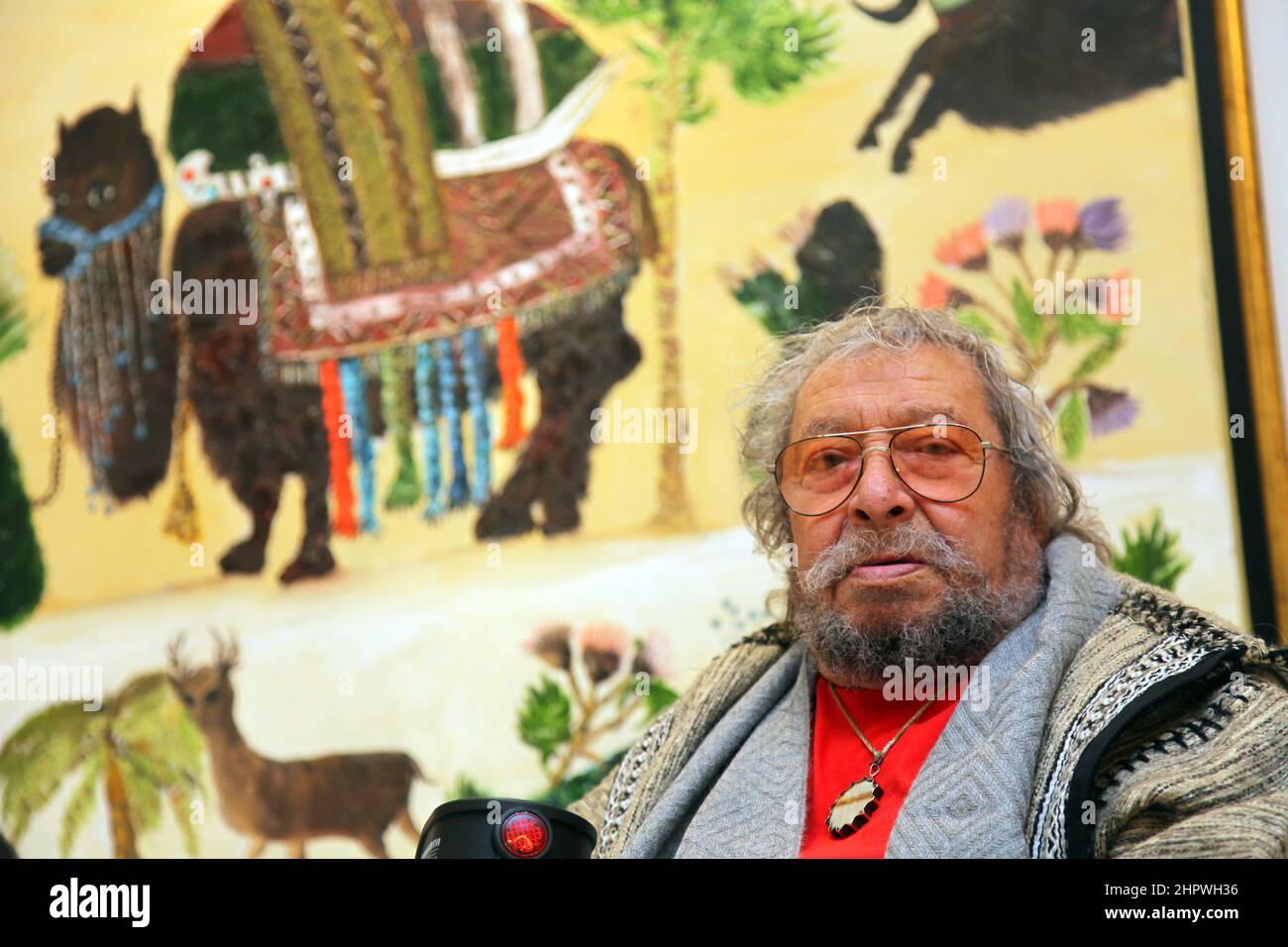 Istanbul Turquie Novembre 6 Celebre Peintre Turc Photographe Et Ecrivain Fikret Otyam Portrait Le 6 Novembre 12 A Istanbul Turquie Photo Stock Alamy Istanbul Turquie Novembre 6 Celebre Peintre Turc Photographe Et Ecrivain Fikret Otyam Portrait Le 6 Novembre 12 A Istanbul Turquie Photo Stock Alamy