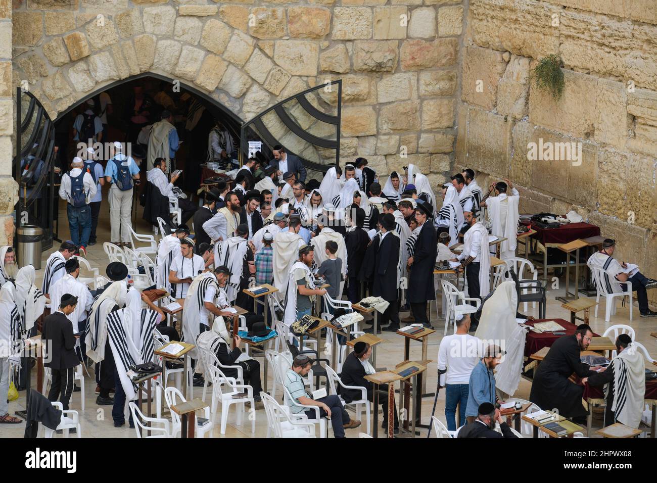 Juifs fidèles, mur des lamentations, Jérusalem, Israël Banque D'Images