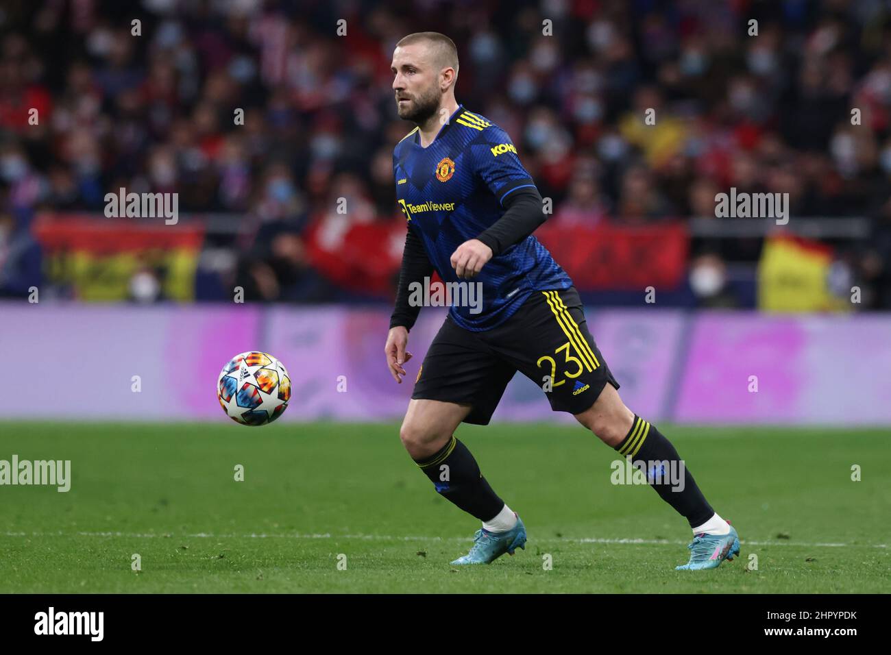 Madrid, Espagne, le 23rd février 2022. Luke Shaw de Manchester United lors du match de l'UEFA Champions League à l'Estadio Metropolitano, Madrid. Le crédit photo devrait se lire: Jonathan Moscrop / Sportimage Banque D'Images