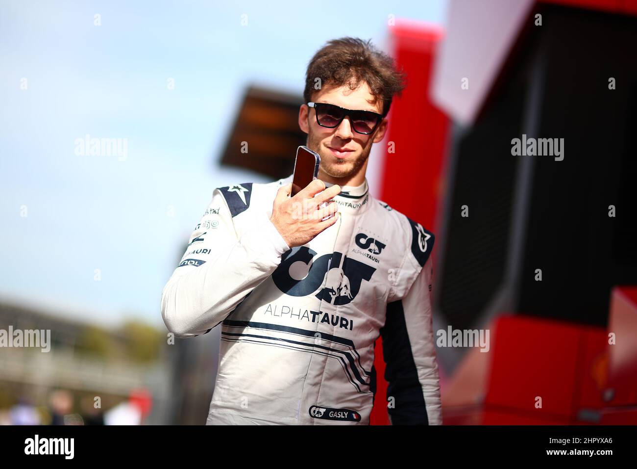 Barcelone, Espagne. Le 24 février 2022, Pierre Gasly, d'AlphaTauri, se présente pendant la deuxième journée de F1 essais au circuit de Barcelone-Catalunya le 24 février 2022 à Barcelone, Espagne. Banque D'Images