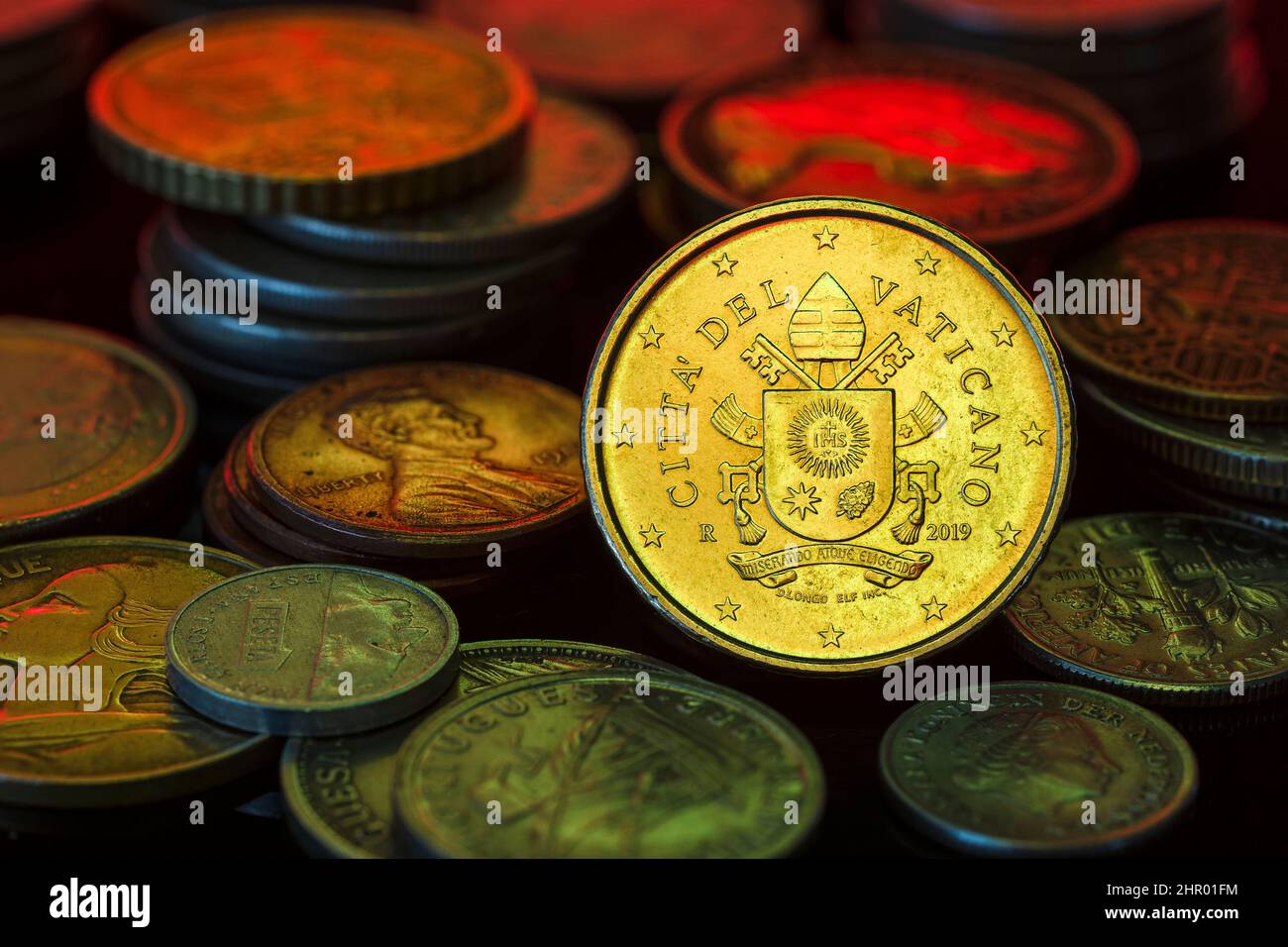 Vatican 50 cents EUR coin Cita del Vaticano gros plan Banque D'Images