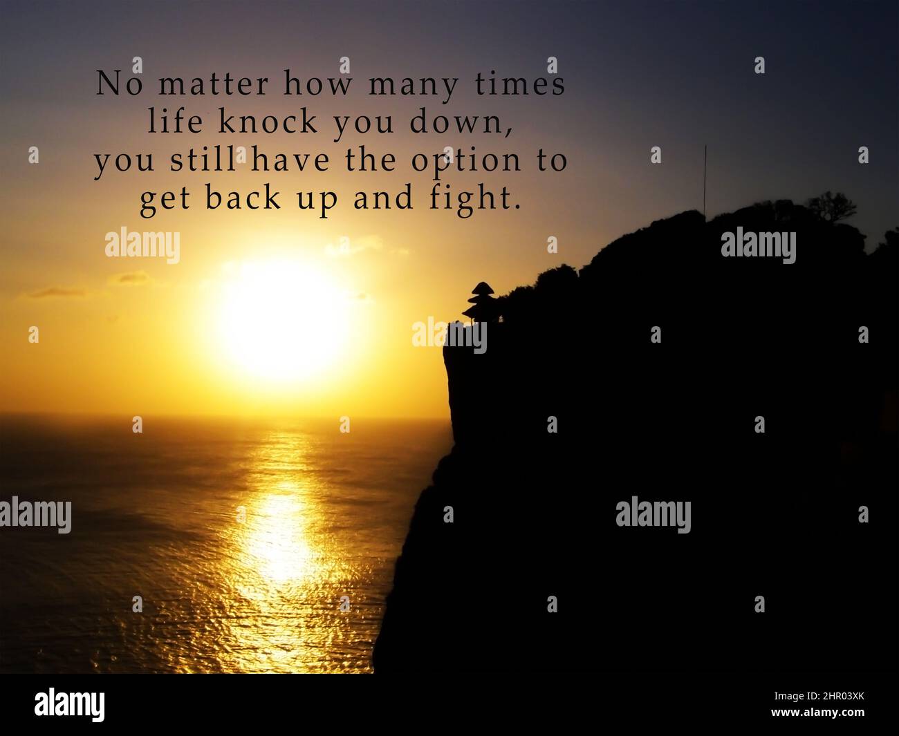Citation Motivante Et Inspirante Sur Fond Flou De Coucher De Soleil Peu Importe Combien De Fois La Vie Vous Cognent Vous Avez Toujours La Possibilite D Obtenir Bac Photo Stock Alamy