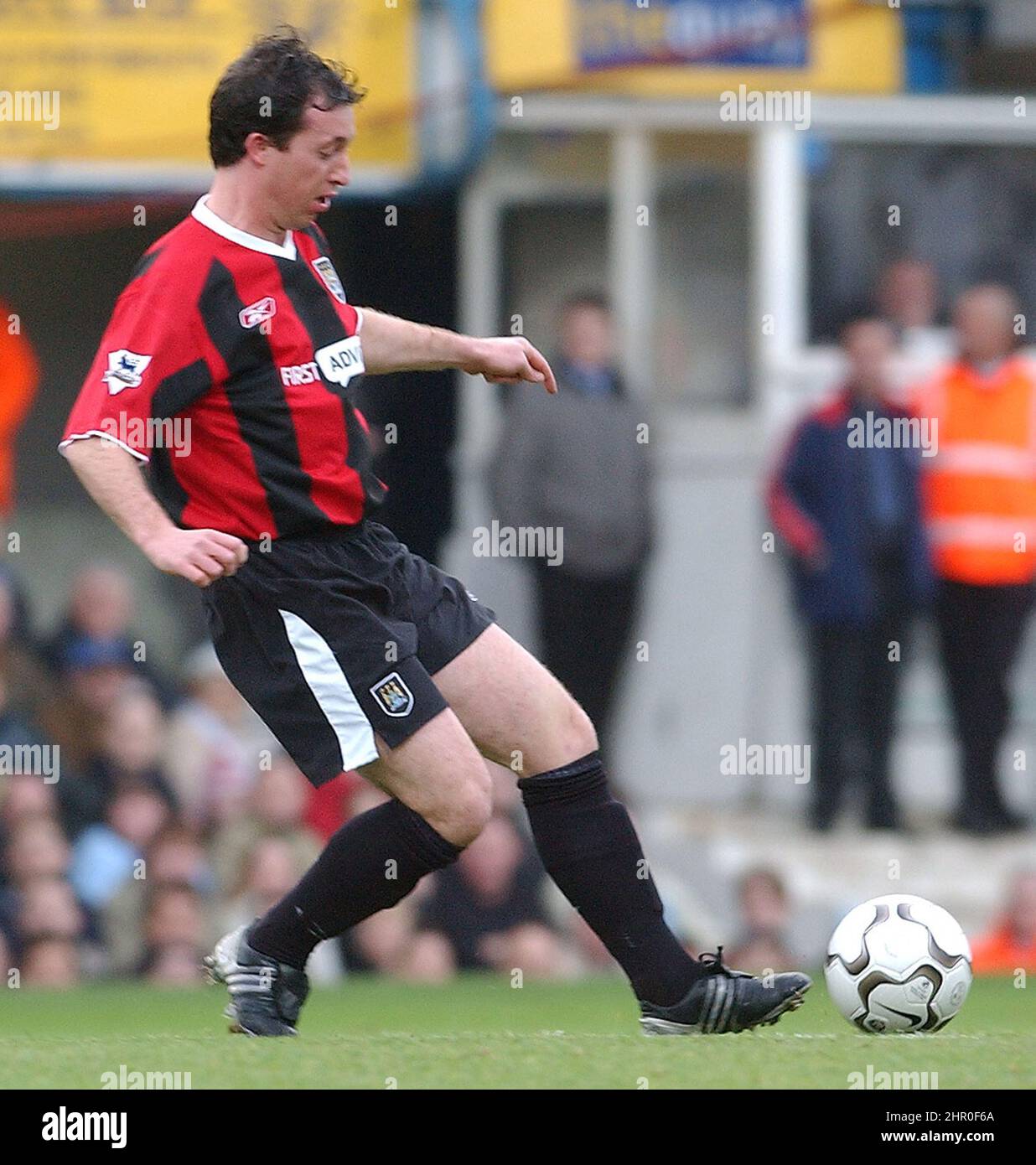 PORTSMOUTH V MANCHESTER CITY ROBBIE FOWLER PIC MIKE WALKER, 2004 Banque D'Images