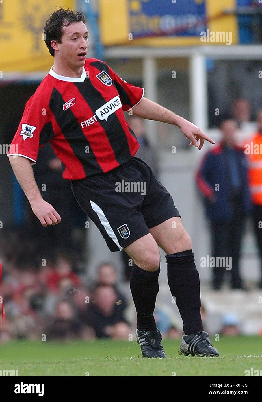 PORTSMOUTH V VILLE DE MANCHESTER LINVOY PRIMUS. PIC MIKE WALKER, 2004 Banque D'Images