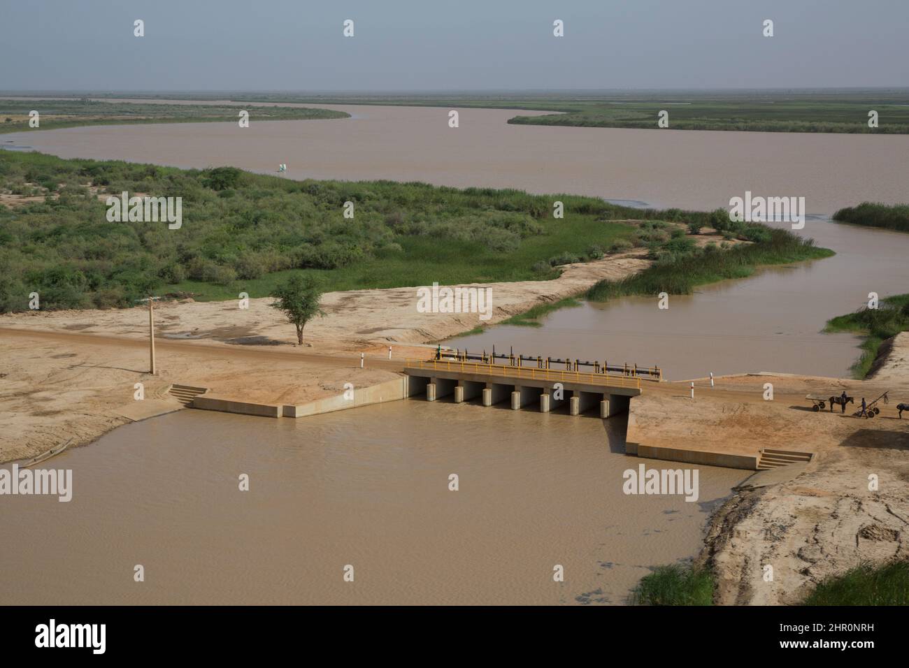Infrastructure d'irrigation dans le delta du fleuve Sénégal Banque D'Images