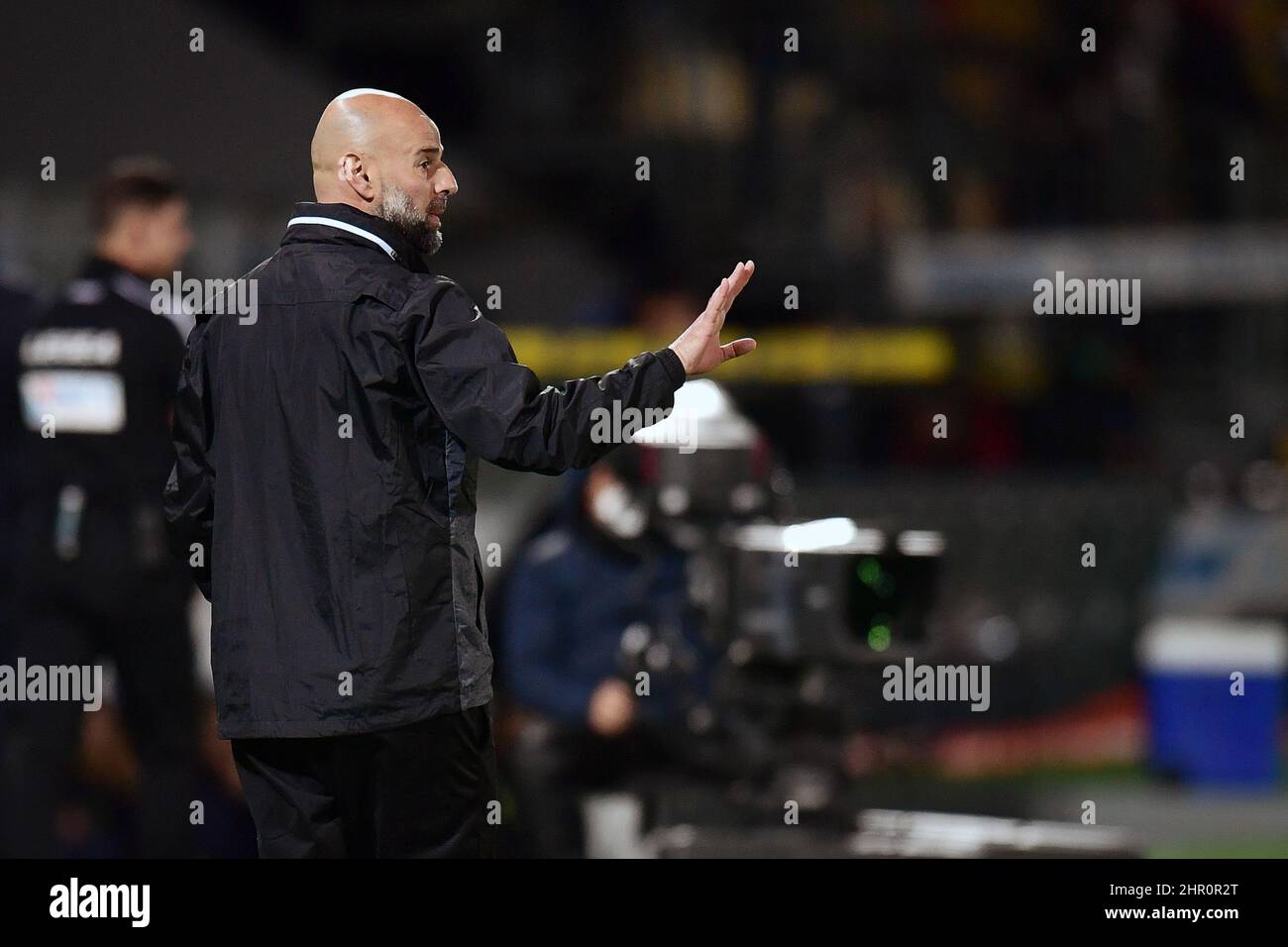 Frosinone, Italie. 23rd févr. 2022. Frosinone, 23th février 2022 Stade Benito Stirpe football italien Serie B BKT 2021-2022 Match Frosinone Calcio vs Reggina 1914 25th journée de championnat en photo: L'entraîneur de Reggina 1914 Roberto Stellone crédit: Agence de photo indépendante/Alamy Live News Banque D'Images