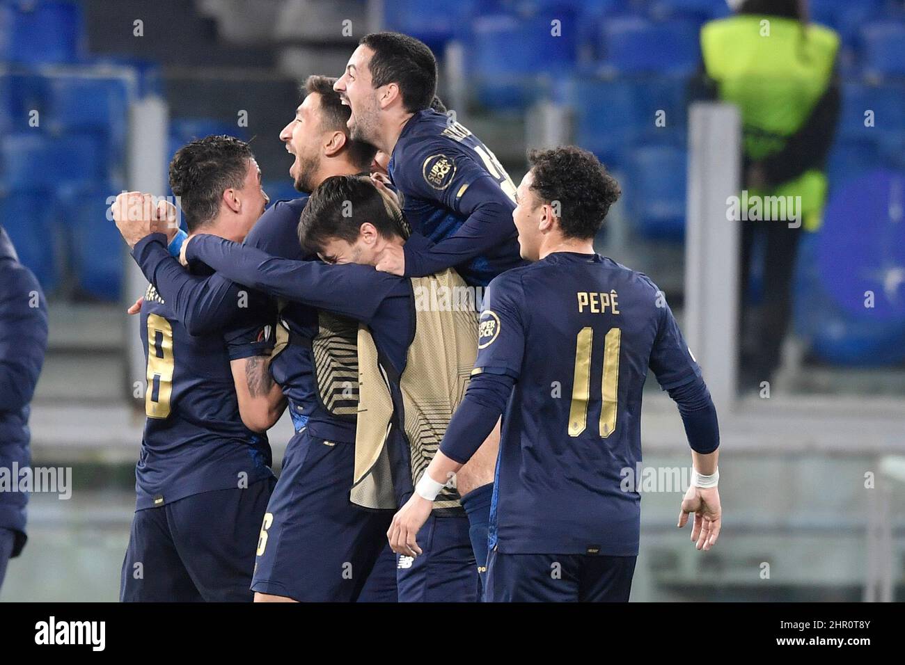 Roma, Italie. 24th févr. 2022. Matheus Uribe du FC Porto célèbre après avoir marquant le but de 1-2 lors du match de football de deuxième jambe entre le SS Lazio et le FC Porto au stade Olimpico de Rome (Italie), le 24th février 2021. Photo Antonietta Baldassarre/Insidefoto Credit: Insidefoto srl/Alay Live News Banque D'Images