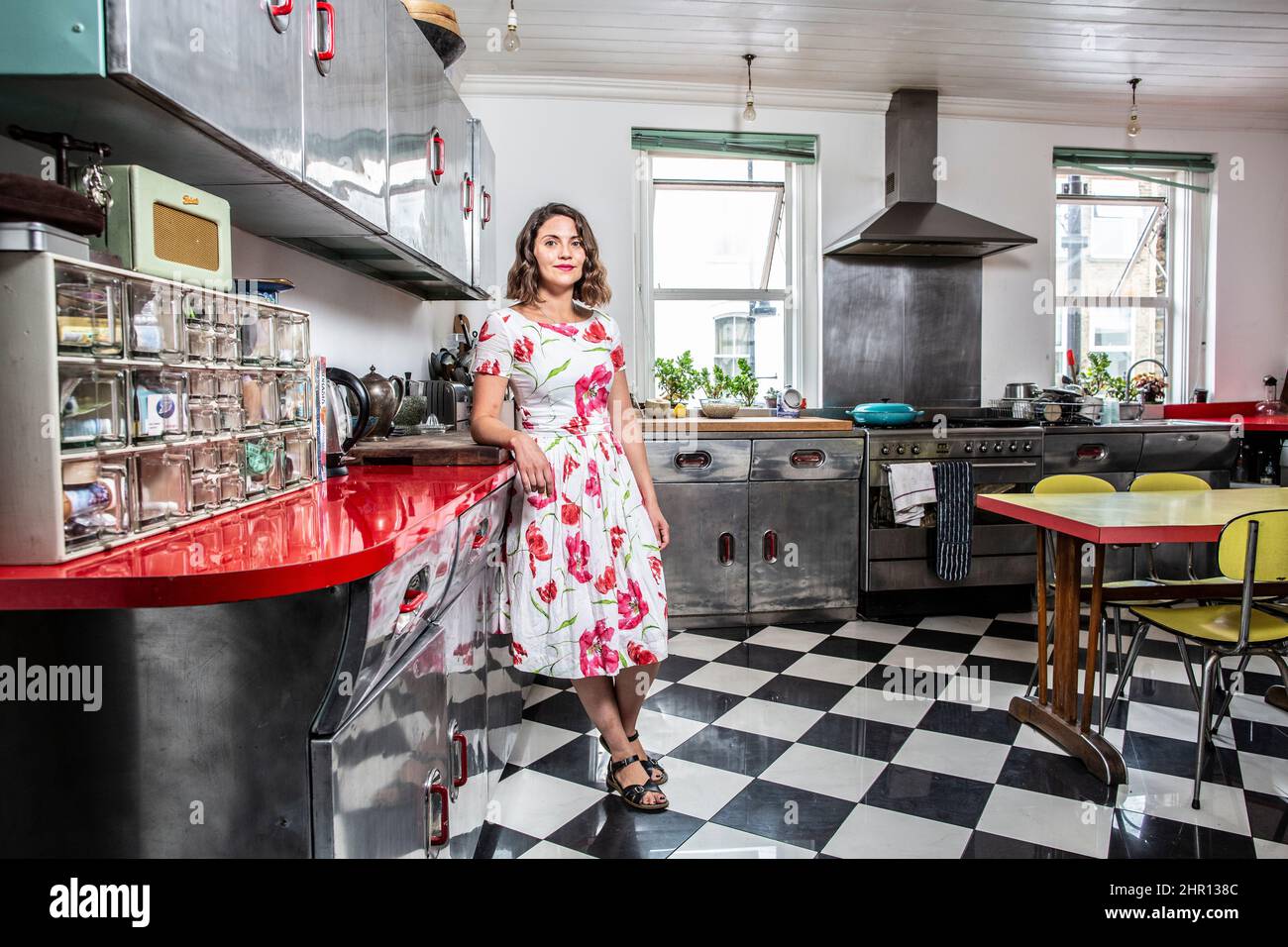 Olia Hercules, chef ukrainien et auteur d'un livre de cuisine primé Mamushka résidant à Londres, Royaume-Uni Banque D'Images