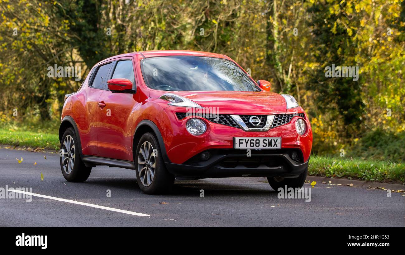 Rouge 2018 1598cc Nissan Juke Banque D'Images