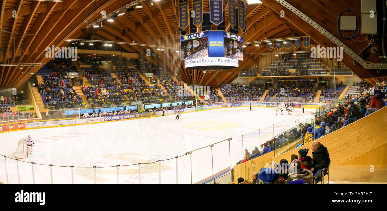 Impressions de la Vaillant Arena au match à domicile de HC Davos contre Servette Genève Banque D'Images