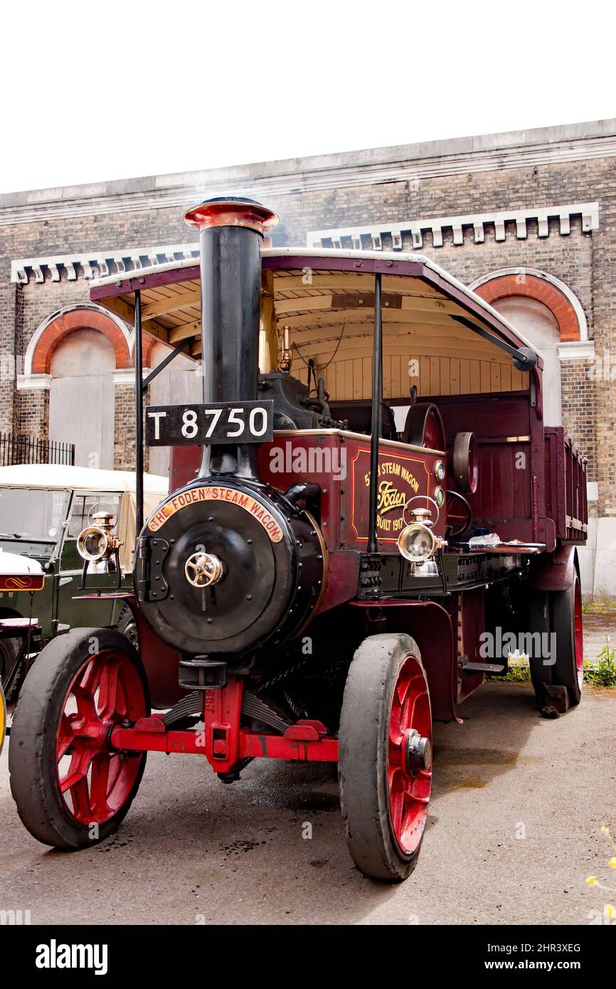 Vue de face d'un chariot à vapeur Foden 1917, exposé à la journée portes ouvertes de la station de pompage Crossness, le 2005 juin Banque D'Images