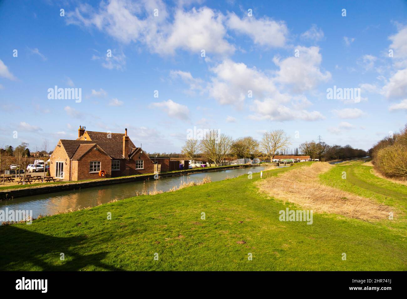 The Rutland Arms, Dirty Duck, Mucky Duck maison publique sur le canal de Grantham, Woolsthorpe par Belvoir, Lincolnshire. Banque D'Images