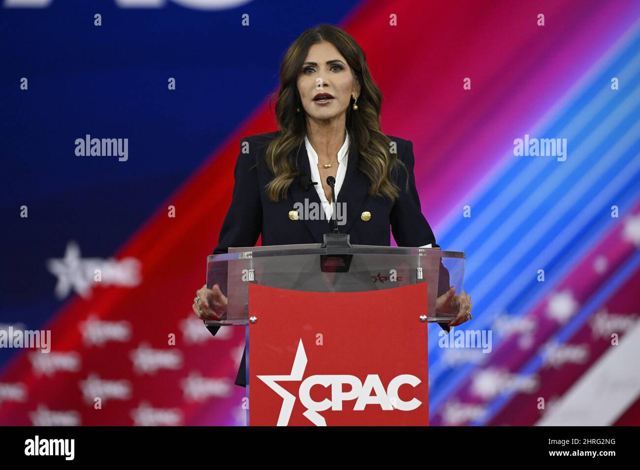 Orlando, États-Unis. 25th févr. 2022. Kristi Noem, gouverneur du Dakota du Sud, prend la parole à la Conférence d'action politique conservatrice (CPAC22) à Orlando, en Floride, le vendredi 25 février 2022. Photo de Joe Marino/UPI crédit: UPI/Alay Live News crédit: UPI/Alay Live News Banque D'Images