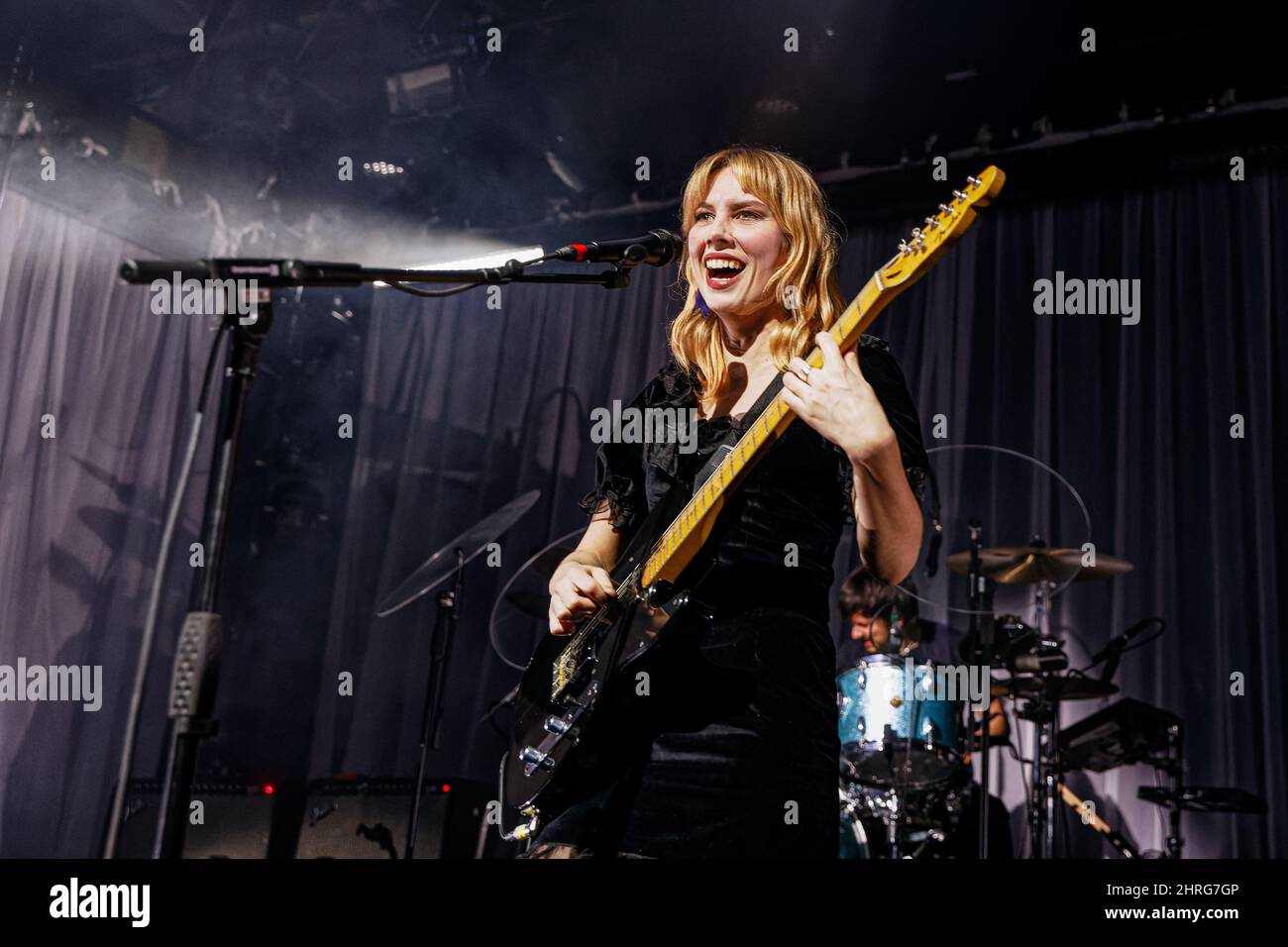 22 février 2022: Ellie Rowsell et Joel Amey du groupe britannique primé Wolf Alice vivent à l'université de Liverpool et font la promotion de leur album ''Blue Weekend' (Credit image: © Andy Von PIP/ZUMA Press Wire) Banque D'Images