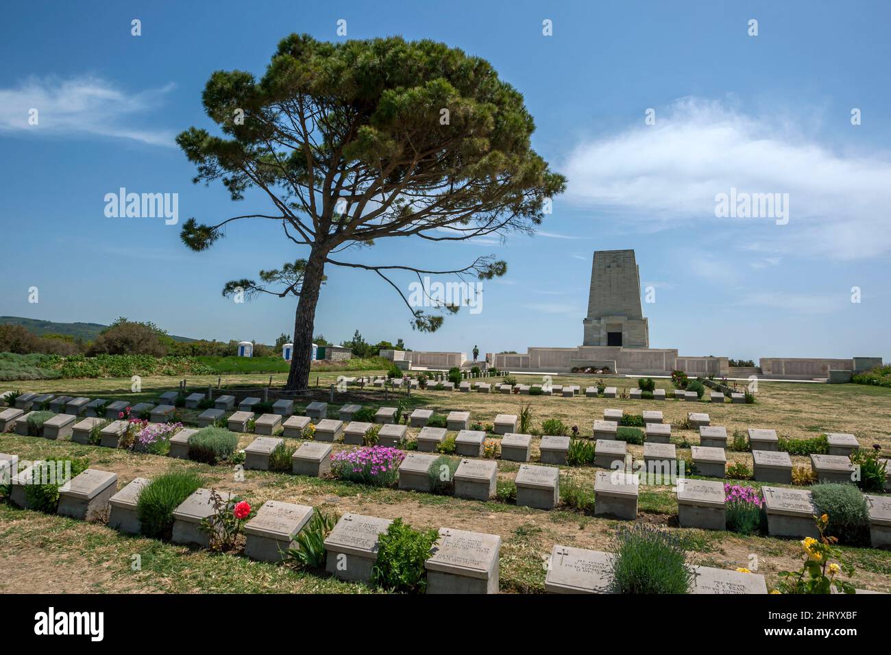 Les pierres tombales des soldats australiens et néo-zélandais de la première Guerre mondiale tombés au cimetière Lone Pine Cemetery, sur la péninsule de Gallipoli, en Turquie. Banque D'Images