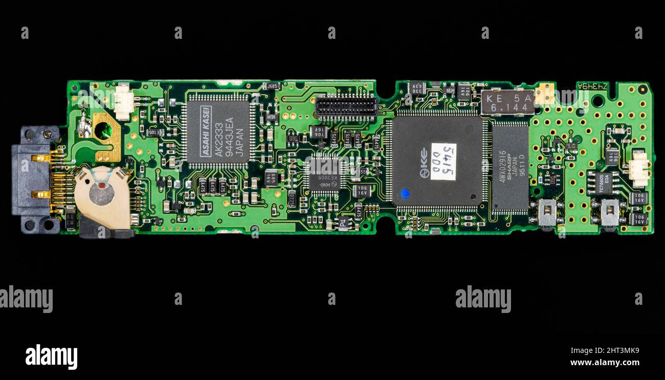 Carte de circuit imprimé d'un téléphone mobile analogique cm-H355 de Sony. Banque D'Images