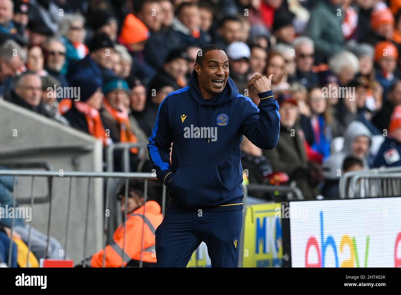 Paul Ince, directeur de Reading, donne des instructions à son équipe, le 2/26/2022. (Photo de Craig Thomas/News Images/Sipa USA) crédit: SIPA USA/Alay Live News Banque D'Images