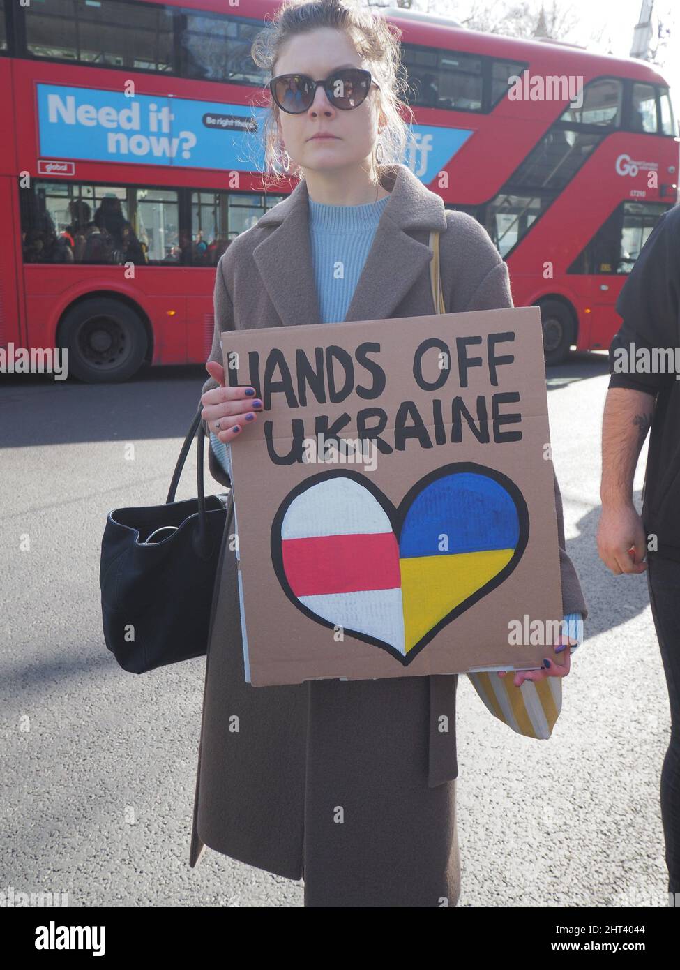 Londres.26th février 2022. C'est le 3rd jour de l'attaque de la Russie contre L'UKRAINE. Grand soutien des Londoniens pour L'UKRAINE ... avec des slogans 'STOP THE WAR', Banque D'Images