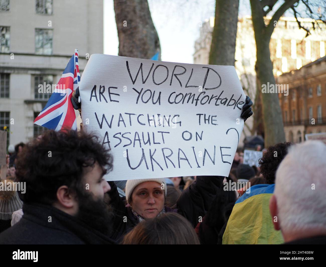 Londres.26th février 2022. C'est le 3rd jour de l'attaque de la Russie contre L'UKRAINE. Grand soutien des Londoniens pour L'UKRAINE ... avec des slogans 'STOP THE WAR', Banque D'Images