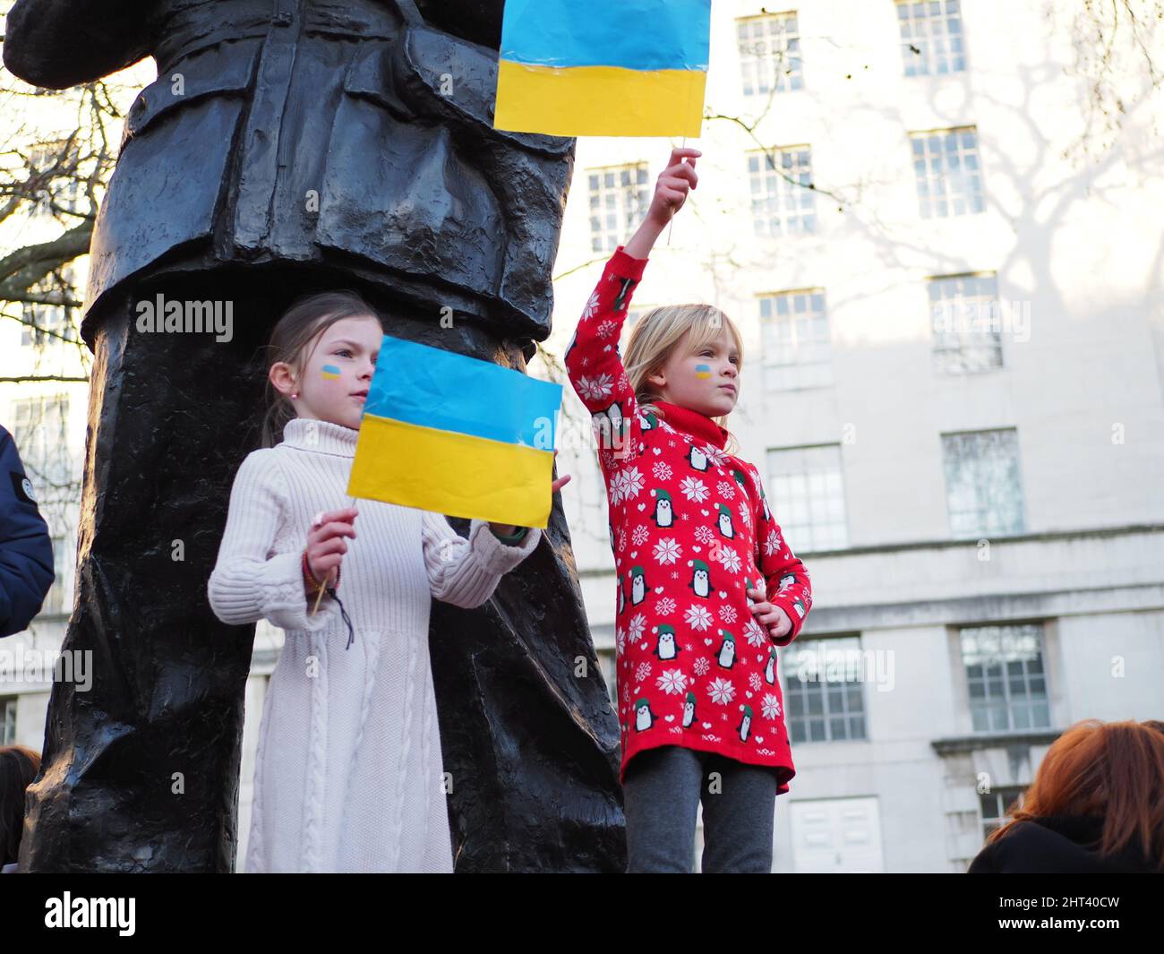 Londres.26th février 2022. C'est le 3rd jour de l'attaque de la Russie contre L'UKRAINE. Grand soutien des Londoniens pour L'UKRAINE ... avec des slogans 'STOP THE WAR', Banque D'Images