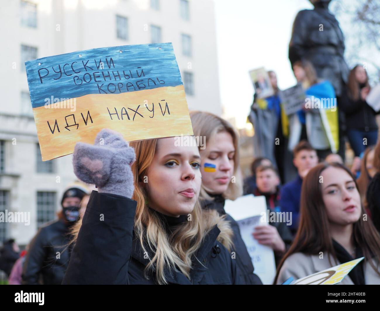 Londres.26th février 2022. C'est le 3rd jour de l'attaque de la Russie contre L'UKRAINE. Grand soutien des Londoniens pour L'UKRAINE ... avec des slogans 'STOP THE WAR', Banque D'Images