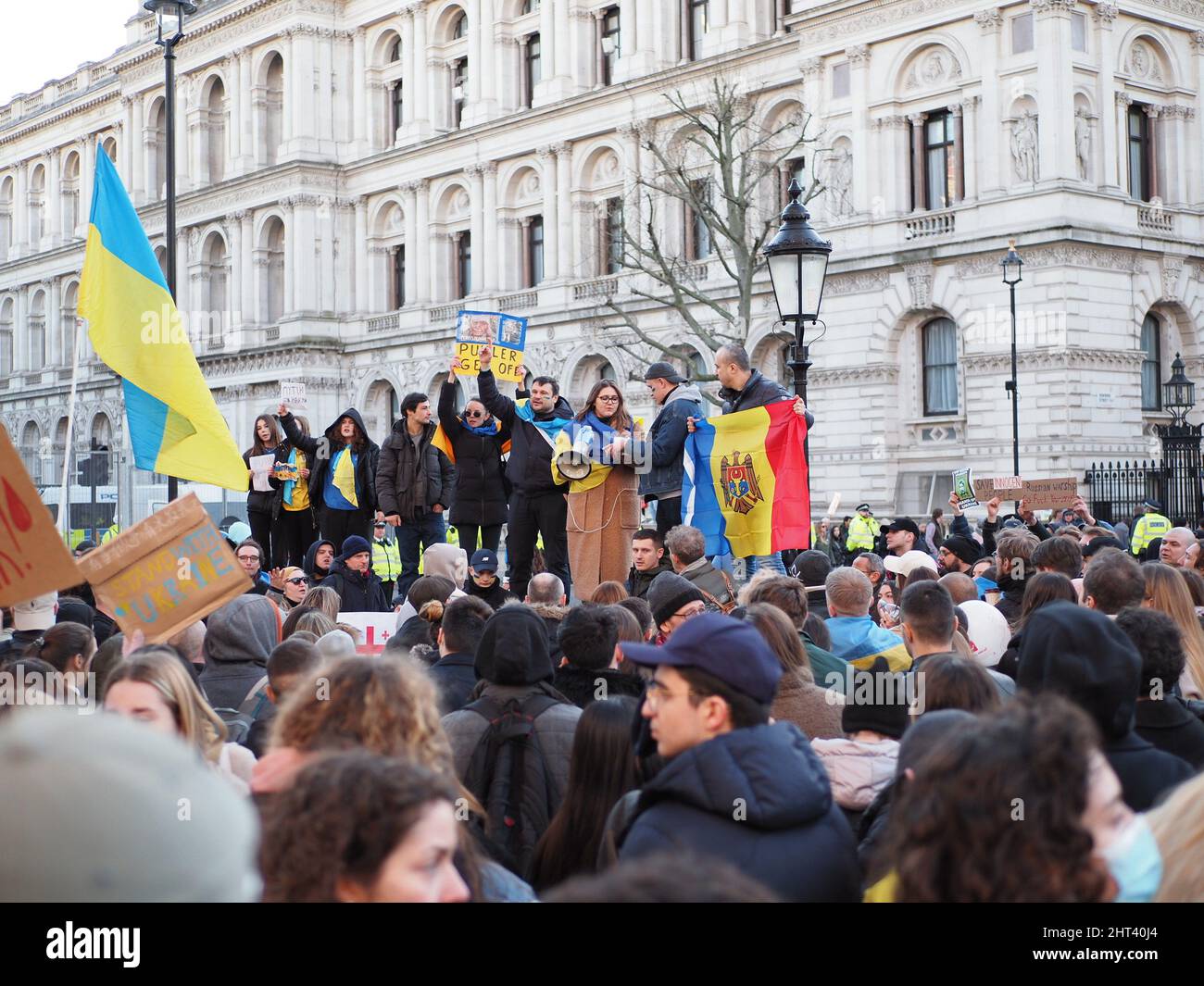 Londres.26th février 2022. C'est le 3rd jour de l'attaque de la Russie contre L'UKRAINE. Grand soutien des Londoniens pour L'UKRAINE ... avec des slogans 'STOP THE WAR', Banque D'Images